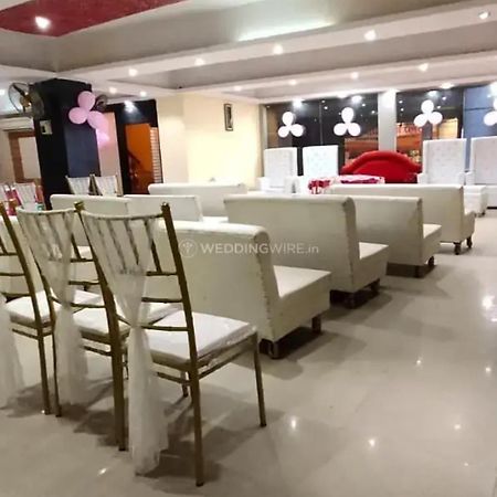 New Kumar Hotel & Banquet Lucknow Esterno foto