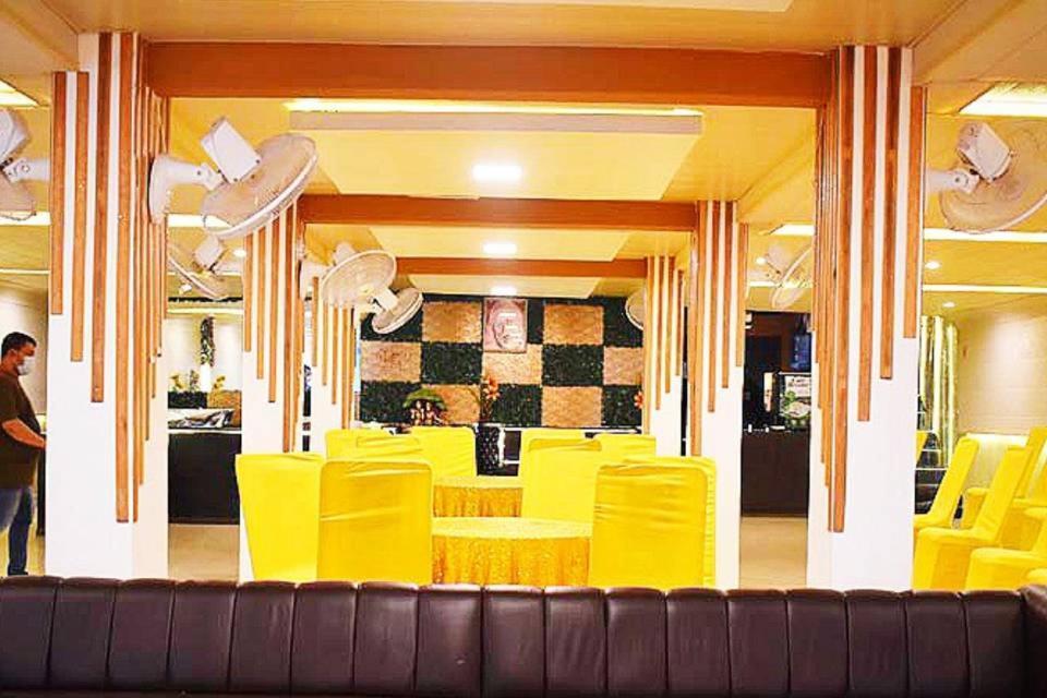 New Kumar Hotel & Banquet Lucknow Esterno foto