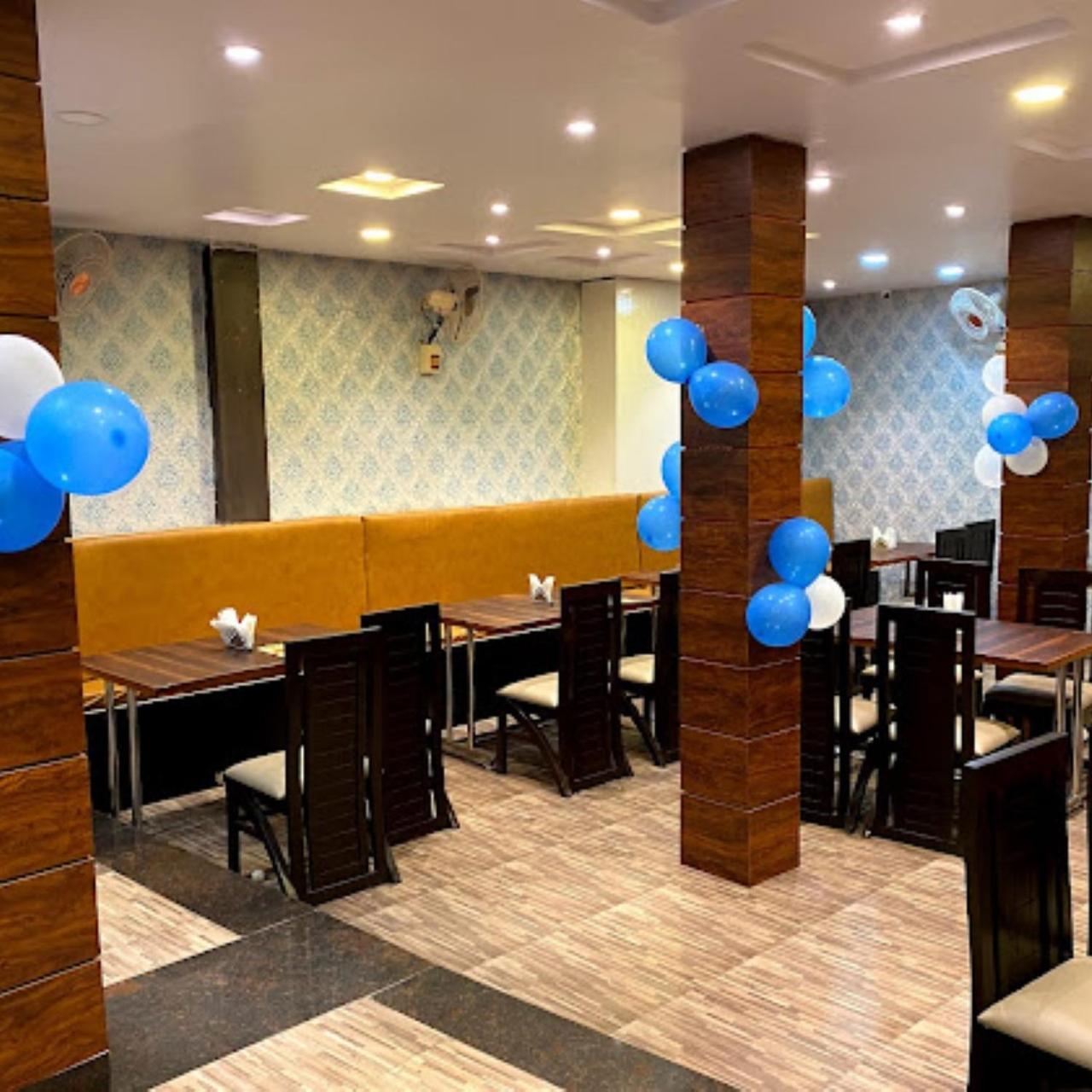 New Kumar Hotel & Banquet Lucknow Esterno foto